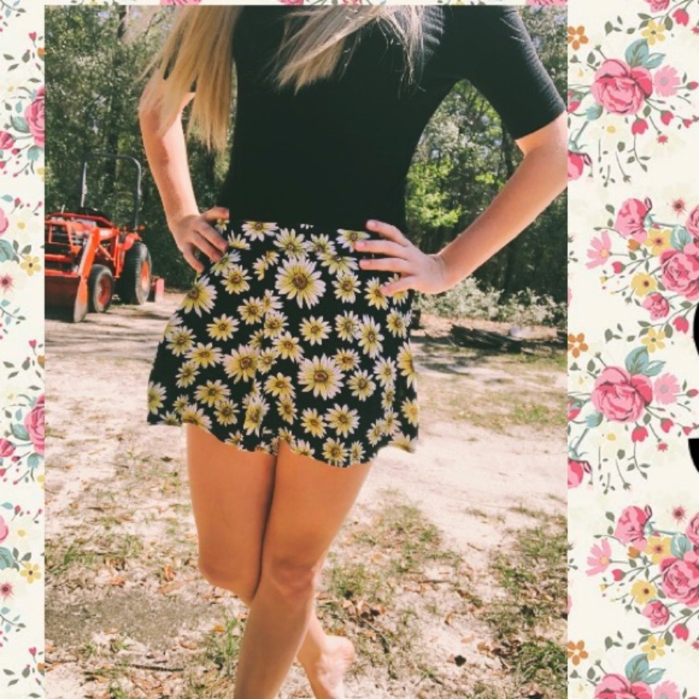 Sunflower Short🌻